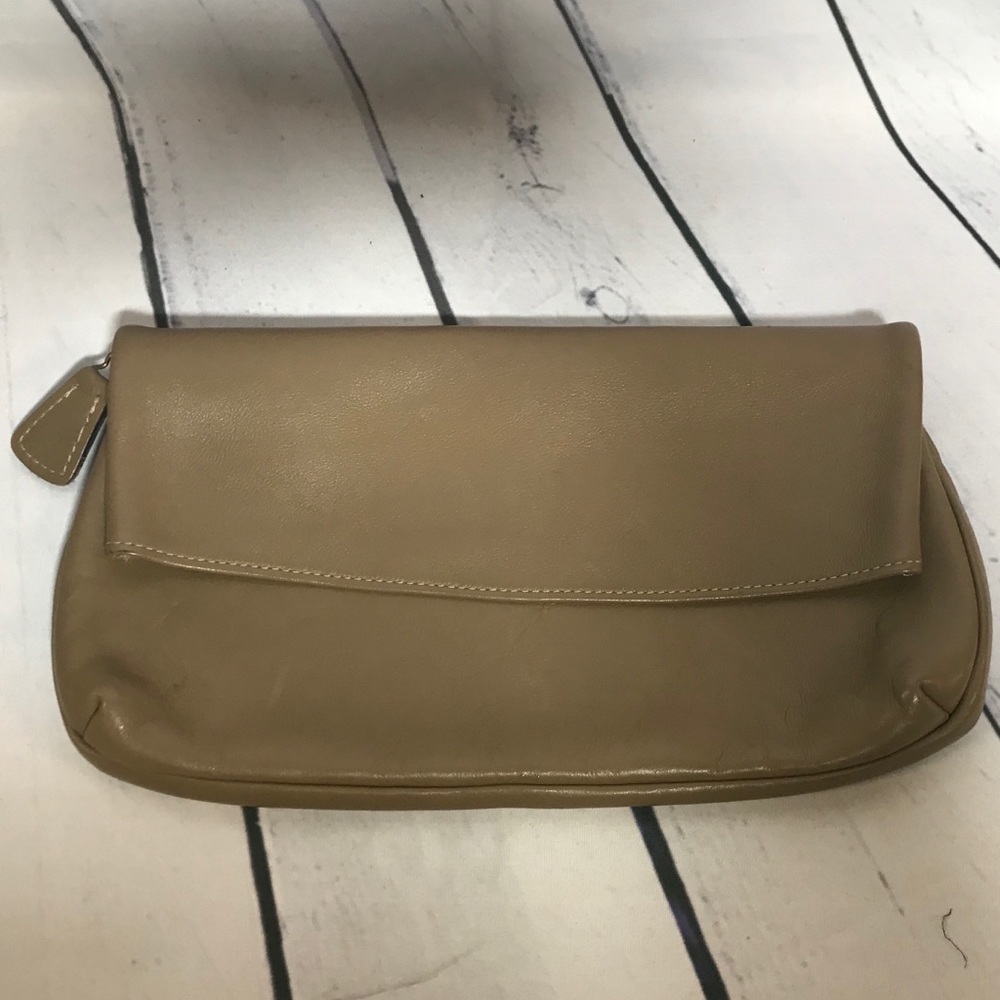 ❗️Final Price Drop ❗️Vintage Clutch